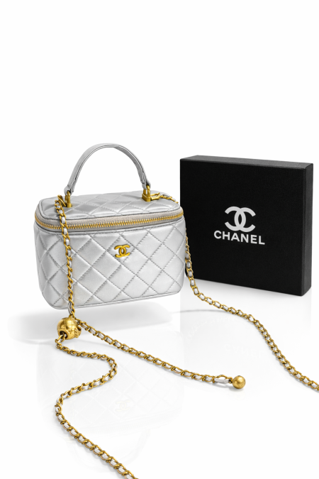 شنتة Chanel vanity ميني